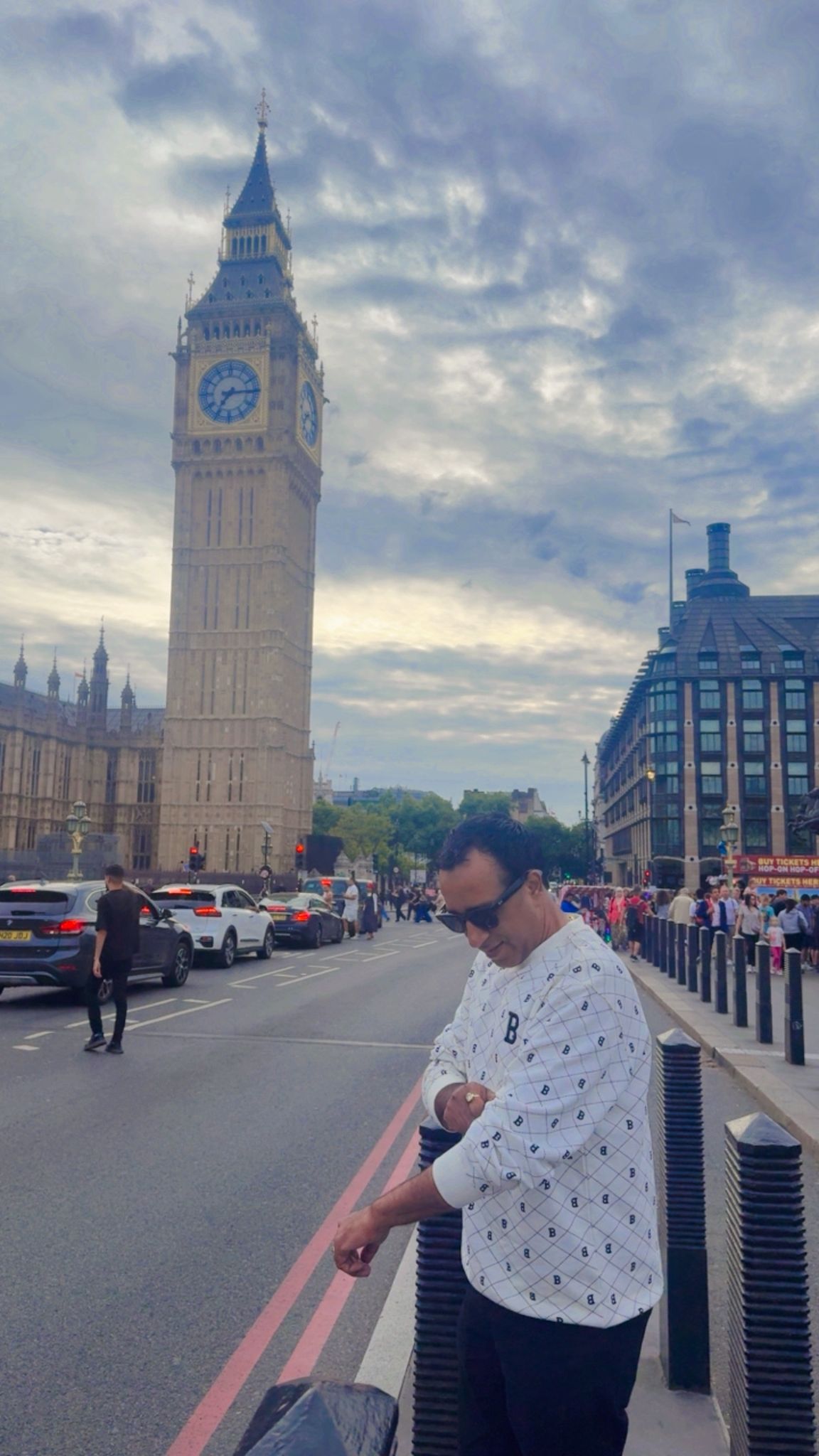 Kaveesh Kapoor 14